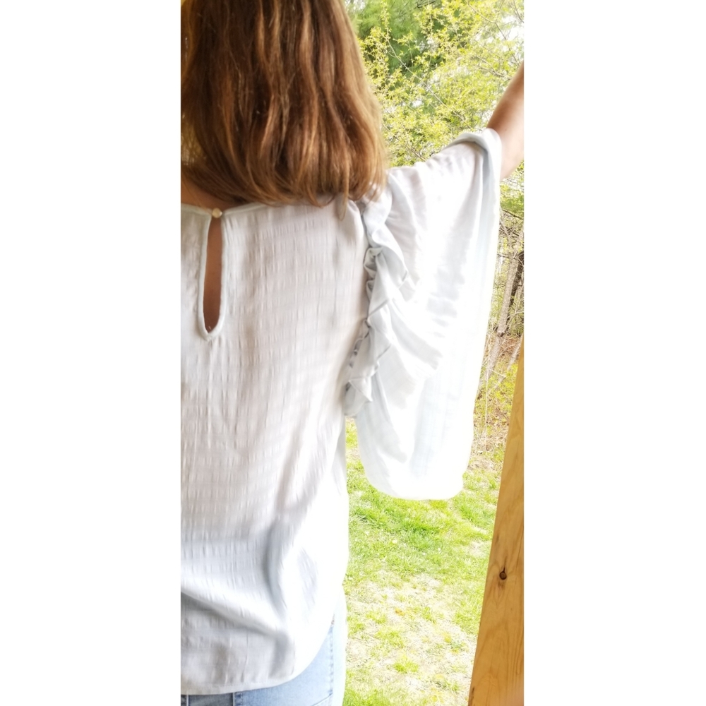 1.State Ruffles Bell Sleeves Top, S, NWT - Picture 8 of 13